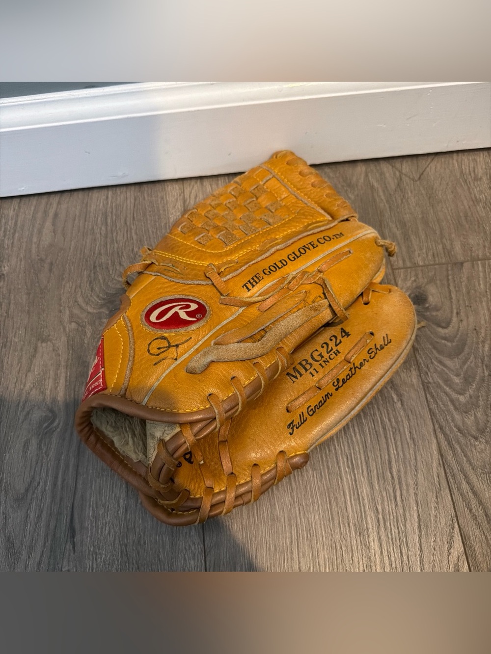 Rawlings Baseball Glove Derek Jeter Autograph Model MBG 224 11” RHT